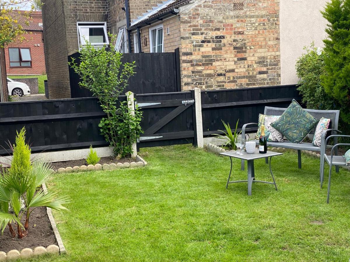 Code Terrace Oulton Broad Suffolk Βίλα Εξωτερικό φωτογραφία